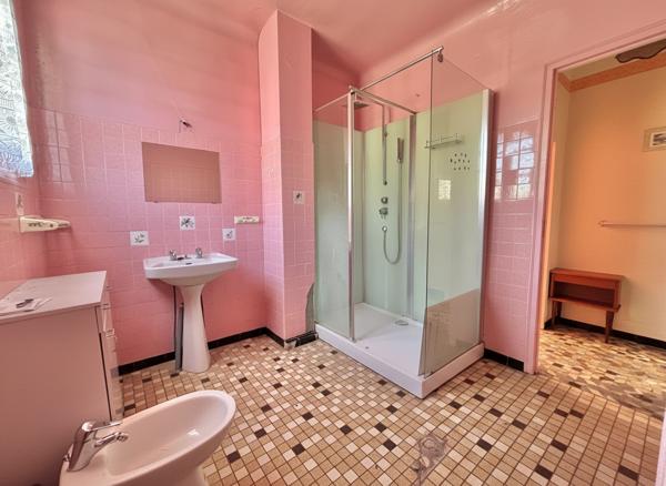 A vendre maison indépendante à rénover !