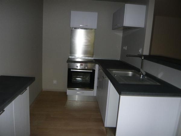 CENTRE LA ROCHELLE T4 JARDIN LOCAL VELOS