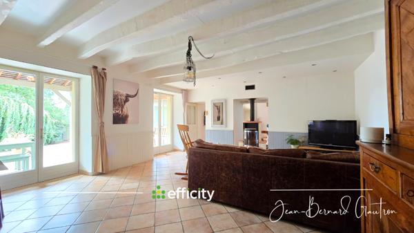 Maison
         7 pièces
        - 139 m² 285 000 € *