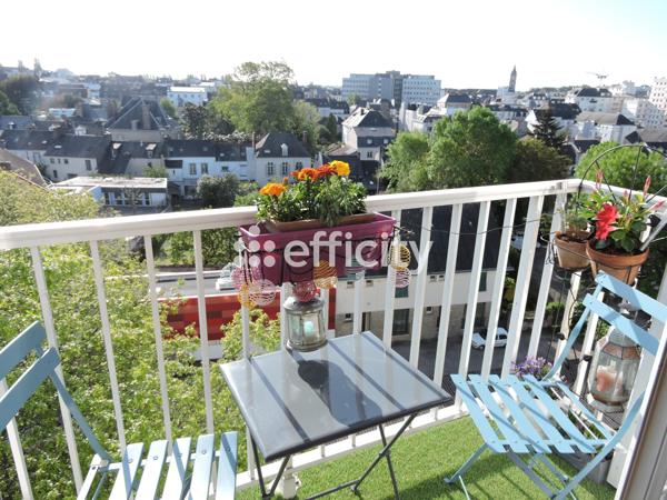 Appartement
         3 pièces
        - 57 m² 190 000 € *