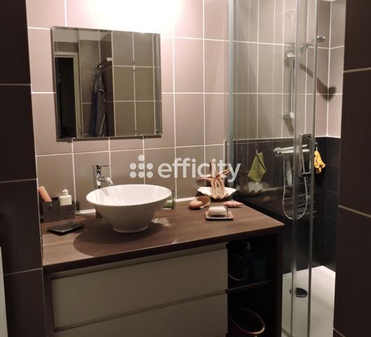 Appartement
         3 pièces
        - 57 m² 190 000 € *