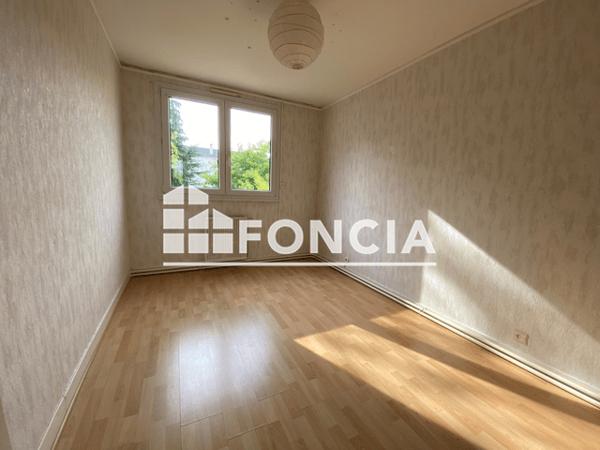 Location Appartement 4 pièces 79.84 m² - 2 RUE DU LIEGE Tours 37100