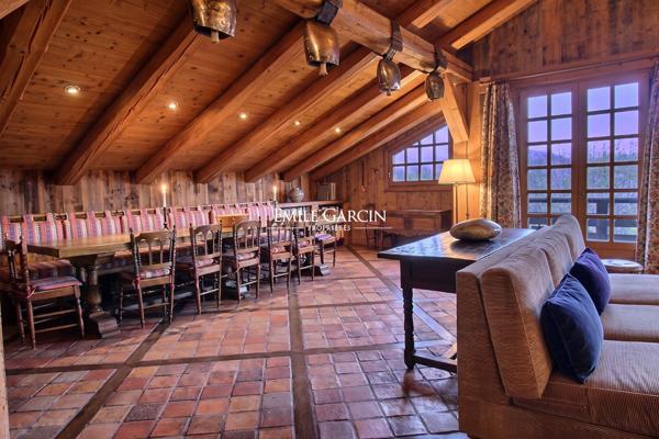 Ferme authentique restaurée à vendre Megève