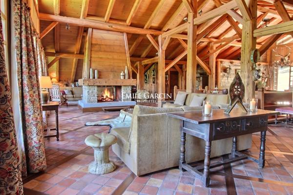 Ferme authentique restaurée à vendre Megève
