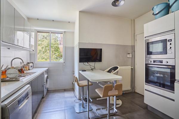 A VENDRE - Neuilly-sur-Seine - Saint-James - Appartement 140.48 m2 avec jardin privatif
