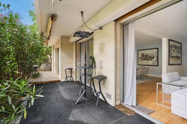 A VENDRE - Neuilly-sur-Seine - Saint-James - Appartement 140.48 m2 avec jardin privatif