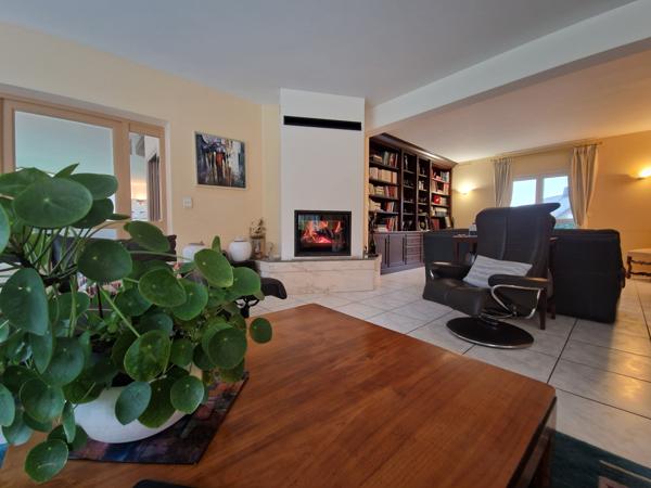 EN BRETAGNE!! PROPRIETE EXCEPTIONNELLE AVEC PISCINE... Pontivy (56300)