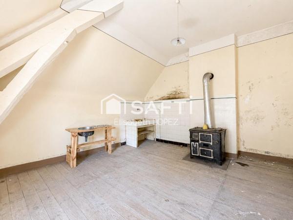 Maison de maître à rénover, idéal investisseur