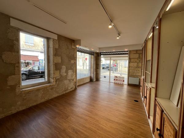 Local commercial
                                                                                                                                                                                                                                                                                                                        2 pièce(s)                                                                                                                                                                                                          37.35  m²