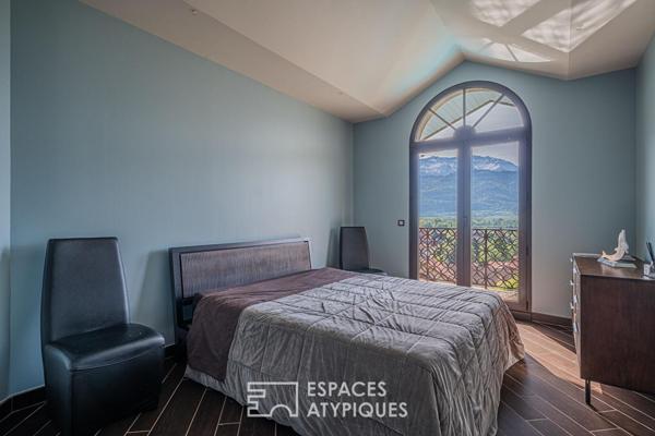 Villa d’exception à la vue panoramique avec piscine