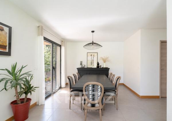 Aix-en-Provence – Luynes | Villa contemporaine d’architecte avec piscine