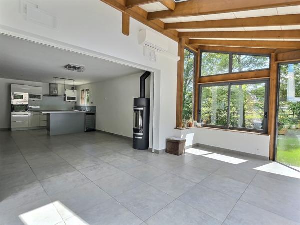 Échenevex (01170) Maison avec piscine et 5 chambres