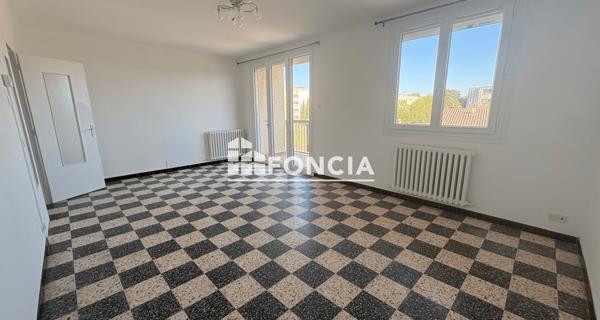 Location Appartement 4 pièces 85.09 m² - Monteux 84170