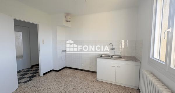 Location Appartement 4 pièces 85.09 m² - Monteux 84170