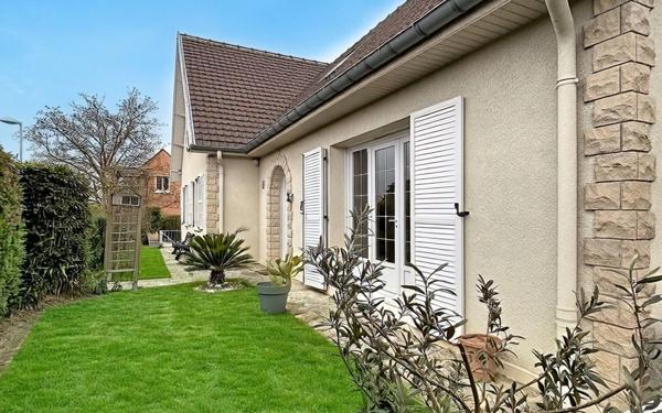 Maison à vendre    8 pièces • 187 m2 Saint-Brice-Courcelles