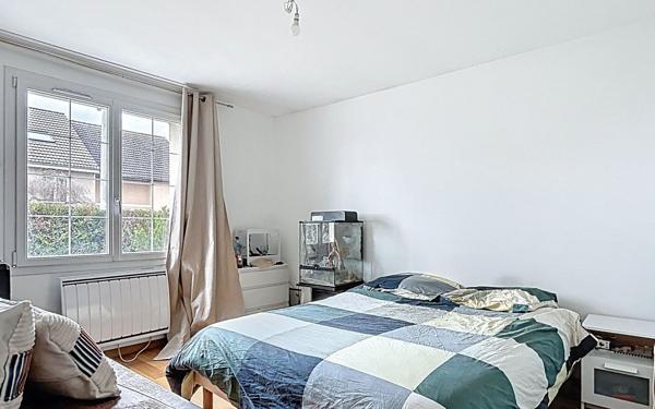 Maison à vendre    8 pièces • 187 m2 Saint-Brice-Courcelles