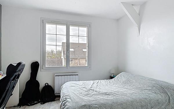 Maison à vendre    8 pièces • 187 m2 Saint-Brice-Courcelles