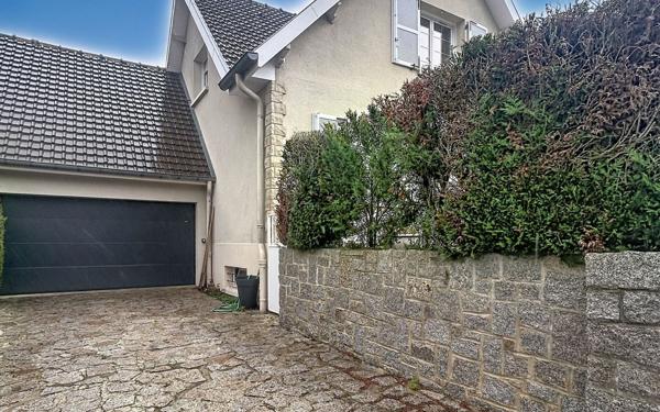 Maison à vendre    8 pièces • 187 m2 Saint-Brice-Courcelles