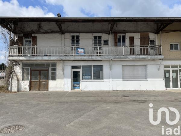 Appartement 7 pièces de 140 m² à Saint-Erme-Outre-et-Ramecourt (02820)