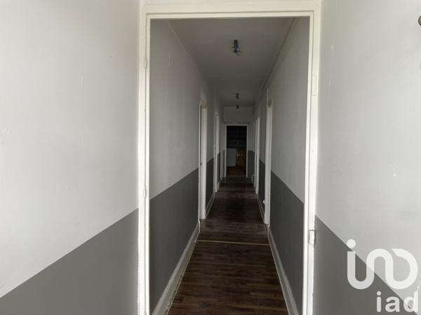 Appartement 7 pièces de 140 m² à Saint-Erme-Outre-et-Ramecourt (02820)