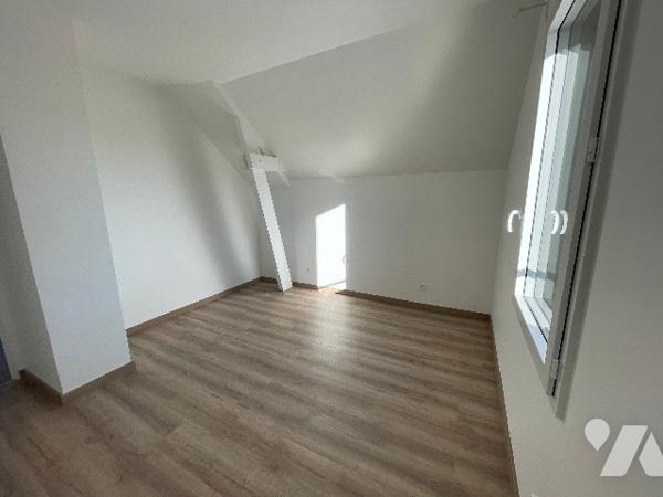 MAISON  RÉCENTE 4 CHAMBRES CAMPAGNE  DE ROTHENEUF