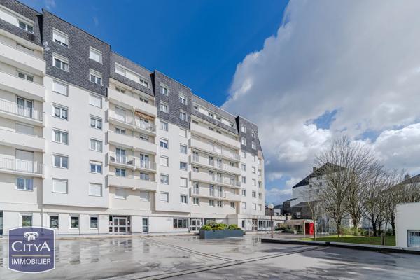 Appartement à vendre 3 pièces 69m² Saint-Cyr-sur-Loire (37540)