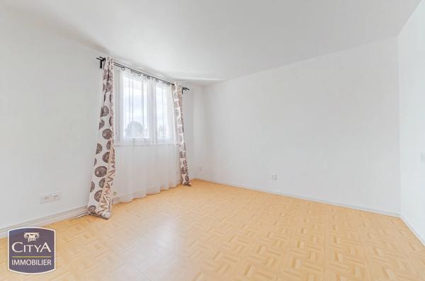 Appartement à vendre 3 pièces 69m² Saint-Cyr-sur-Loire (37540)