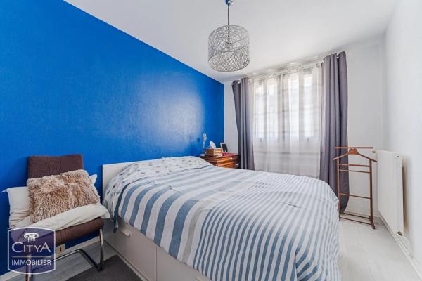 Appartement à vendre 3 pièces 69m² Saint-Cyr-sur-Loire (37540)