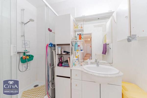 Appartement à vendre 3 pièces 69m² Saint-Cyr-sur-Loire (37540)