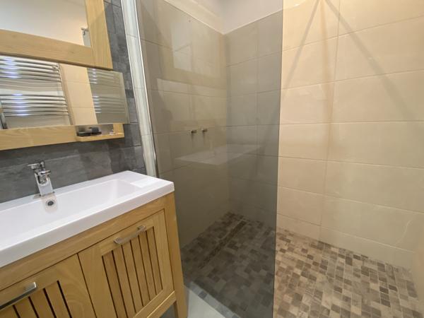 Montbrison (42600) MAISON DE CARACTERE DE 216 M² SUR 1400M² DE TERRAIN CONSTRUCTIBLE