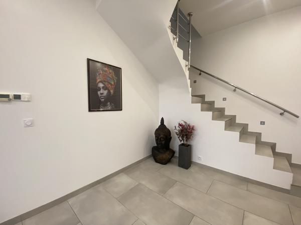 Montbrison (42600) MAISON DE CARACTERE DE 216 M² SUR 1400M² DE TERRAIN CONSTRUCTIBLE