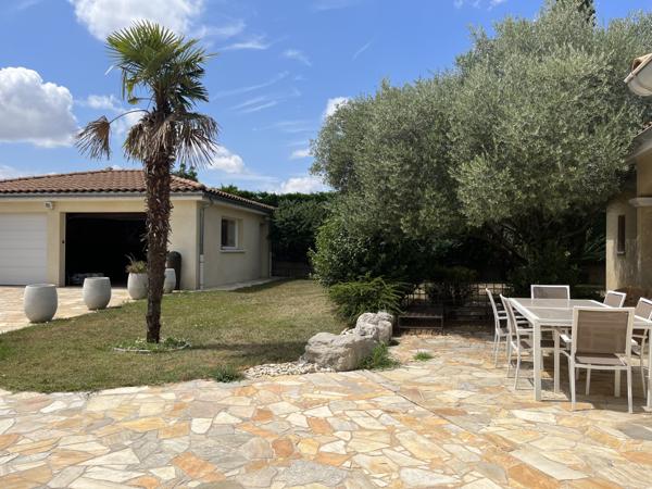 Saint-Bonnet-de-Mure (69720) SAINT BONNET DE MURE, MAISON DE PLAIN PIED 3 CHAMBRES + GARAGE DOUBLE SUR TERRAIN CLOS DE 890 m²