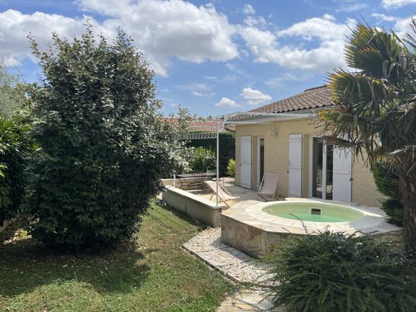 Saint-Bonnet-de-Mure (69720) SAINT BONNET DE MURE, MAISON DE PLAIN PIED 3 CHAMBRES + GARAGE DOUBLE SUR TERRAIN CLOS DE 890 m²