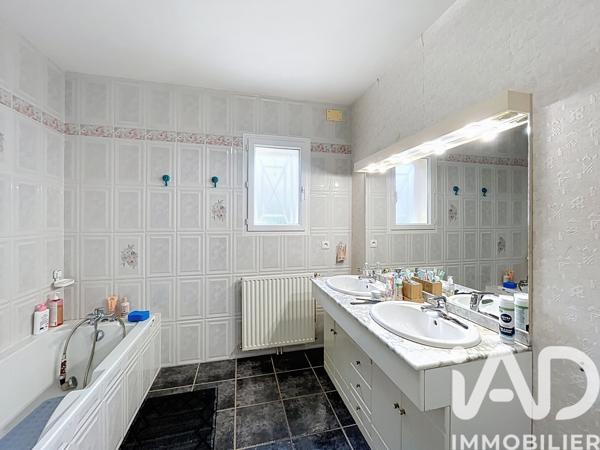 Maison à vendre 4 pièces 112 m² Lescar
