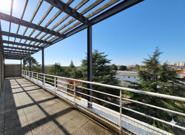 GRADIGNAN -ATTIQUE 4 pièce(s) 81.24 m2