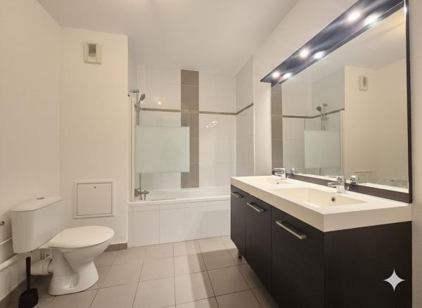 GRADIGNAN -ATTIQUE 4 pièce(s) 81.24 m2