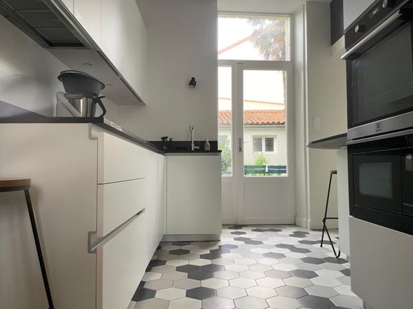 Vente Maison La Rochelle 1 295 000 € HAI - 180 m2 - 4 Chambres - Réf. 681-TERREETMER17_681