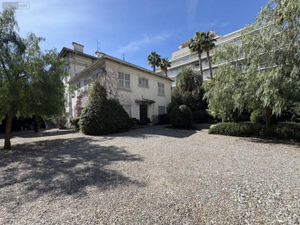 Propriete à vendre à Antibes dans lesAlpes-Maritimes (06600), ref : JUAN-LES-PINS-VI