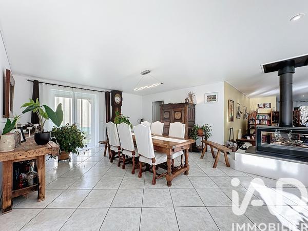 Maison à vendre 7 pièces 230 m² Rédené