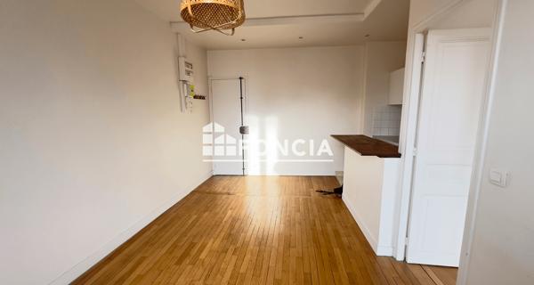 Location Appartement 2 pièces 32.3 m² - Gentilly 94250