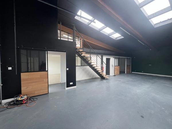 Local d’activité à louer avec parking clos – Saint vivien, La Rochelle (17)