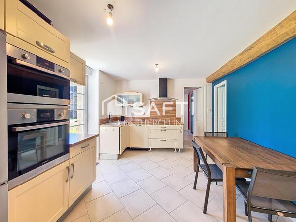 Charmante longère édifiée sur un terrain de 2477m²