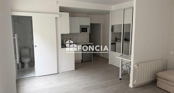 Location Studio meublé 32 m² - Paris 75012