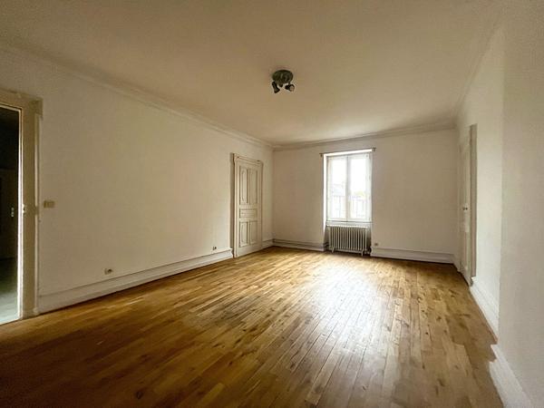 Maison de ville à 10 min au sud de Blois