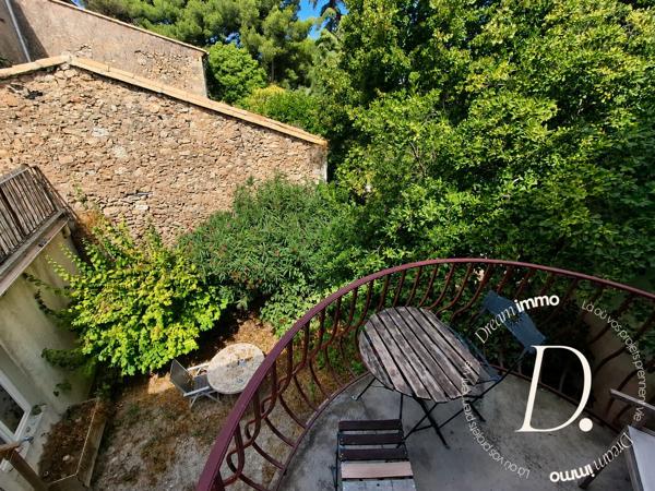 BOUZIGUES – MAISON VIGNERONNE 128 M² – GARAGE DE 112 M² – COUR