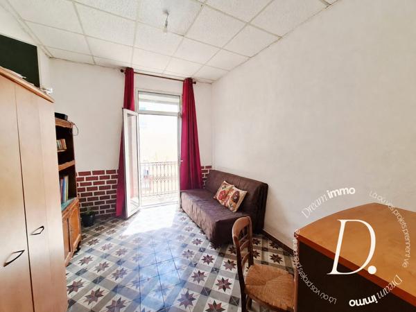 BOUZIGUES – MAISON VIGNERONNE 128 M² – GARAGE DE 112 M² – COUR