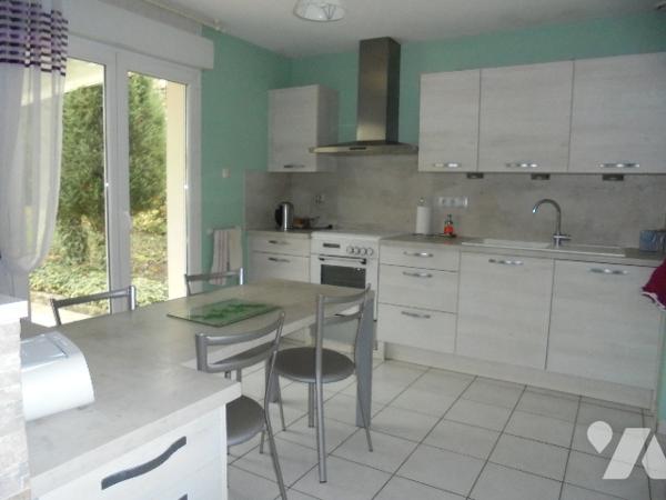 Proche COMMERCY joli pavillon de plain pied avec beau terrain