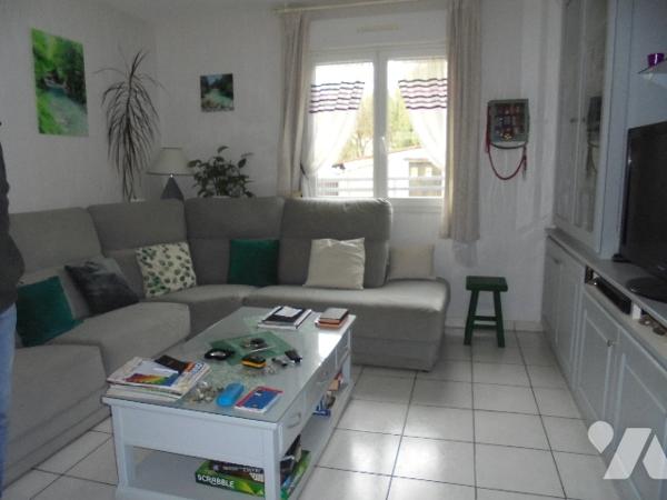 Proche COMMERCY joli pavillon de plain pied avec beau terrain