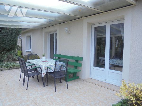 Proche COMMERCY joli pavillon de plain pied avec beau terrain