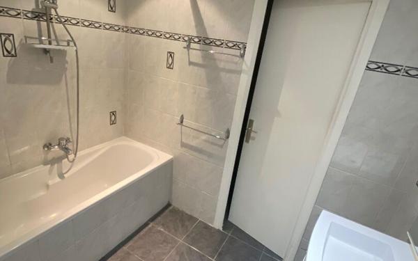 Appartement à louer    3 pièces • 68,53 m2 Nice